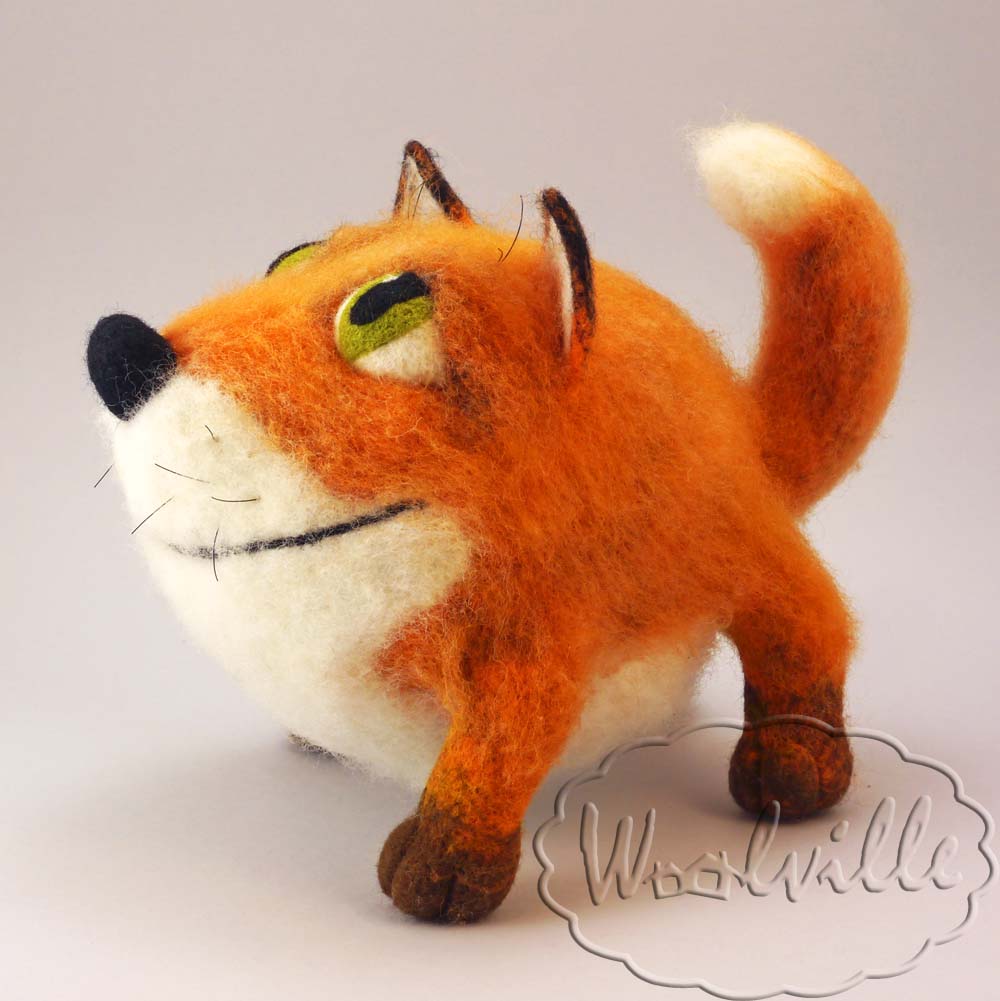 Авторская игрушка Овальный лис