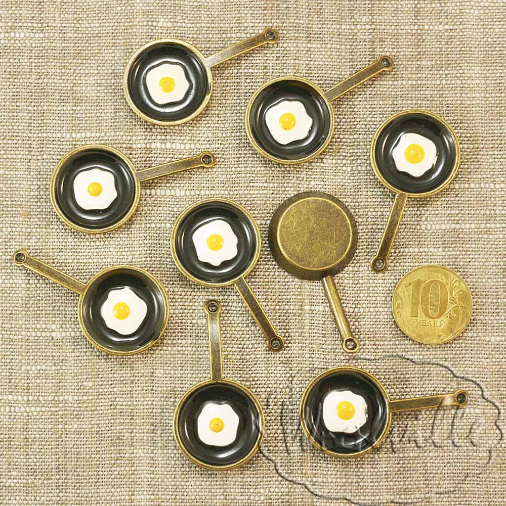 Миниатюра сковорода с яичницей