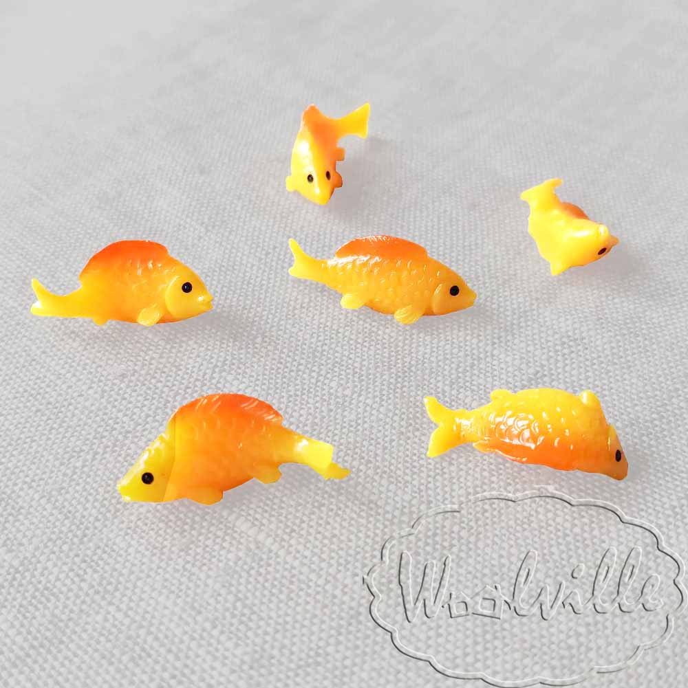 Кукольная миниатюра карась 30 мм